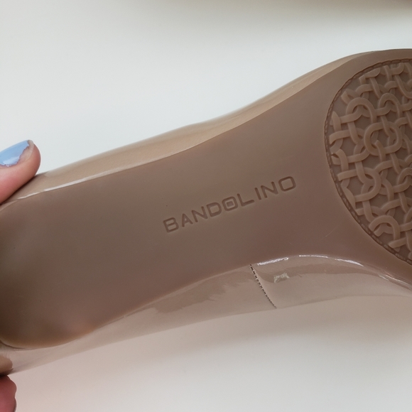 COPY - Nude Bandolino Closed Toe Heels - Picture 5 of 7